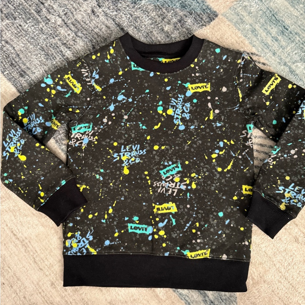 Levi's Kids Black and Grey sweatshirt